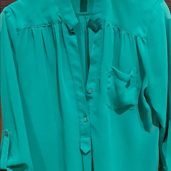 Blouse by Bee Stitched - Picture 5 of 7